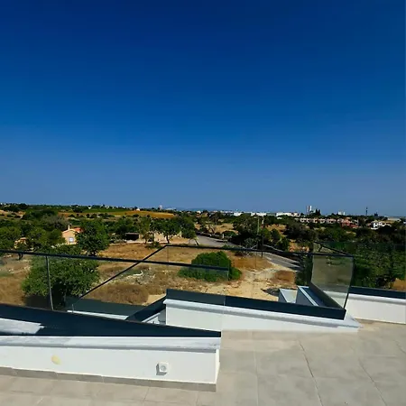 Villa Paraiso *